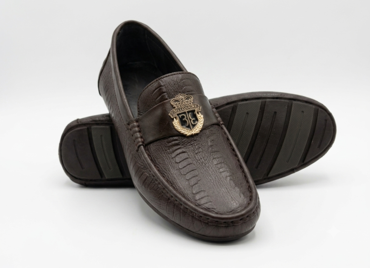 Crossstep Men’s Textured Leather Loafers with Gold Emblem Buckle